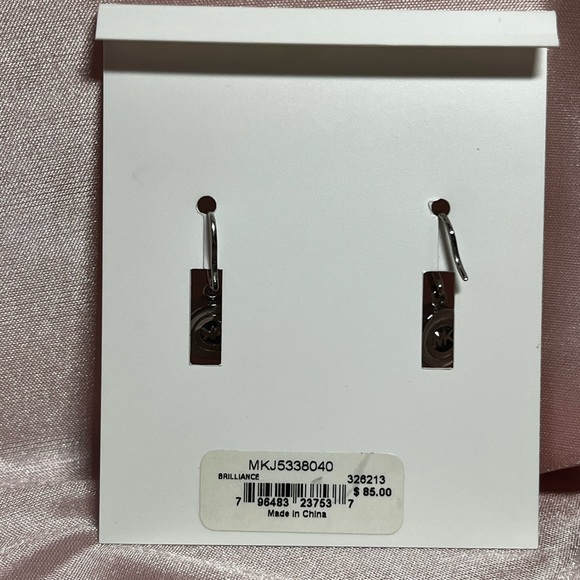 Michael Kors NEW teardrop earrings - Picture 7 of 15